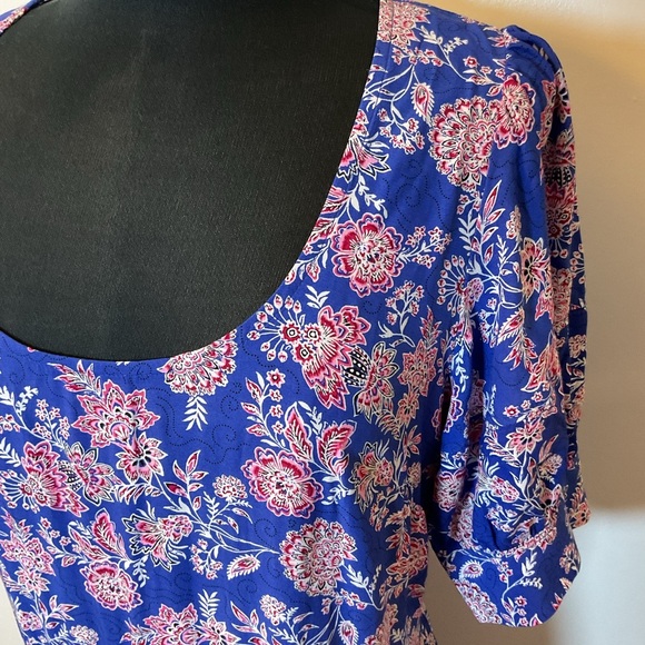 13. LOFT Blue Floral Asymmetrical Short Sleeve Dress Size 6 - Picture 6 of 8